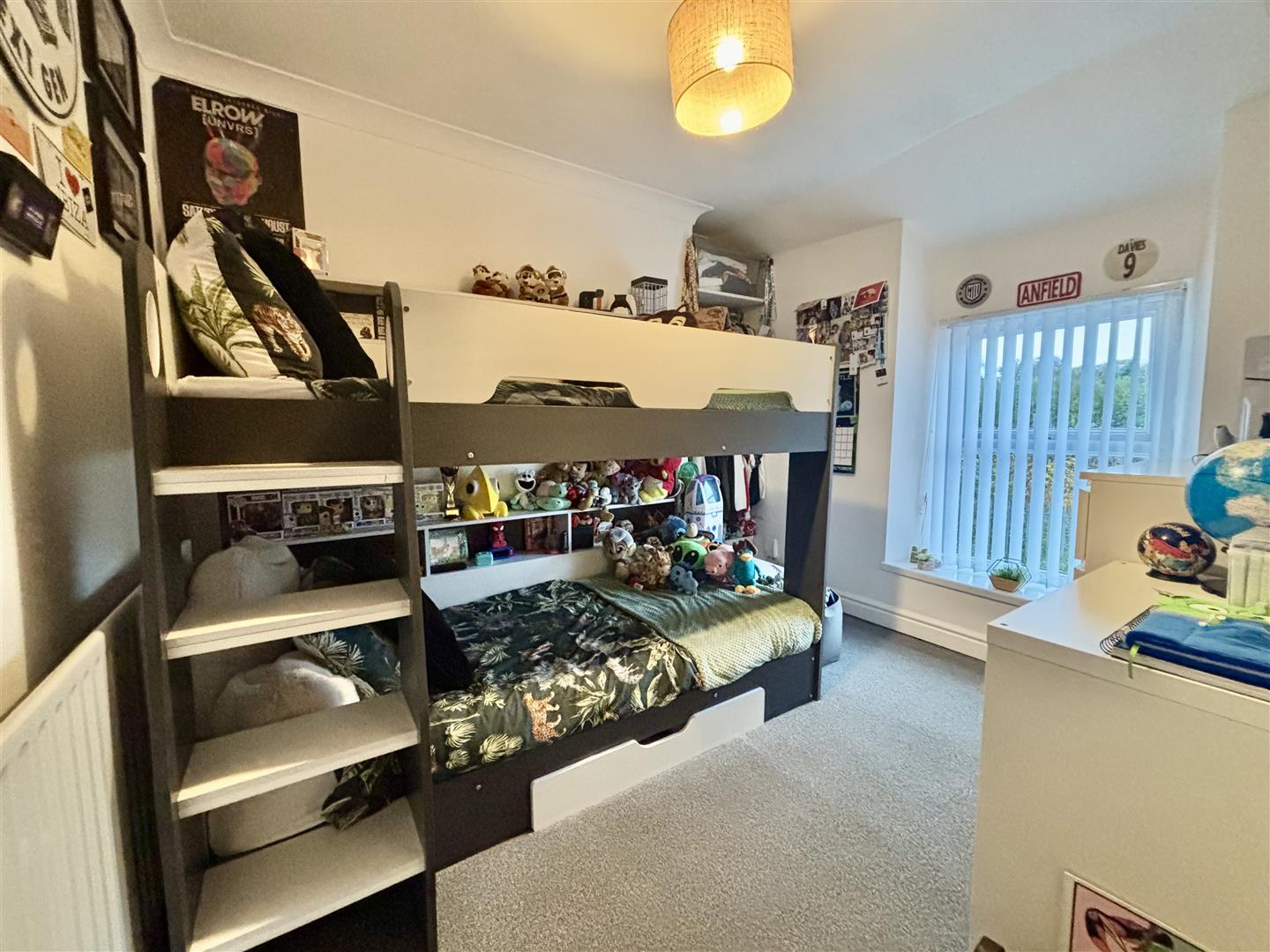 Brynamlwg Road, Fforestfach, Swansea, SA5 8HZ